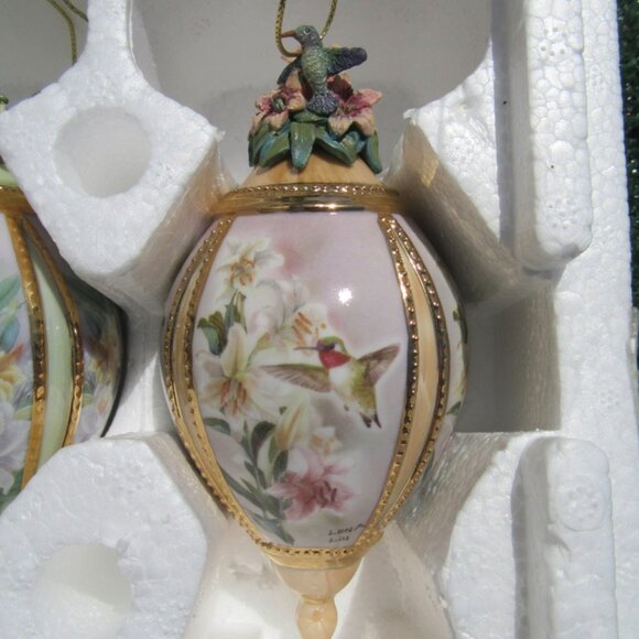 3 Bradford Editions Lena Liu Glorious Gardens Christmas Ornaments Set - Picture 4 of 8